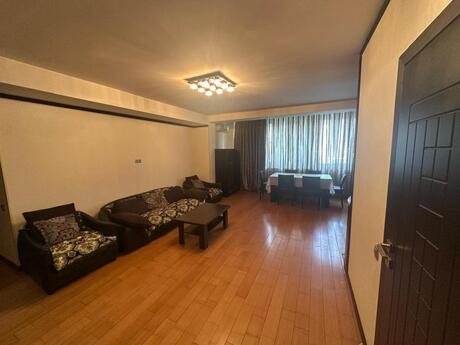 3 rooms · 85 m² · floor 5/10, 28 May
