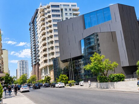 Elan №6434500 - Bakı, Elmlər Akademiyası m., 190 m²