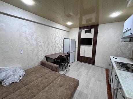 1-комн. · 30 m² · 3/5 этаж, Azadlıq Prospekti