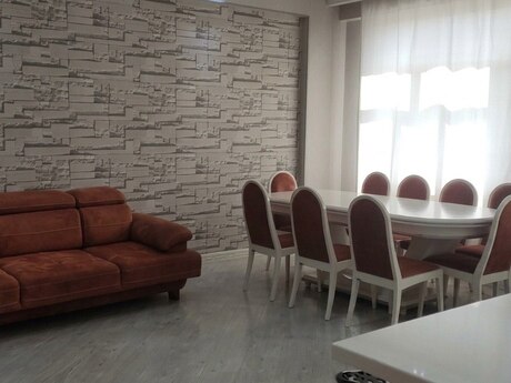Kirayə 4 otaqlı mənzil, 130 m², 28 May: 1 200 ₼/ay 2