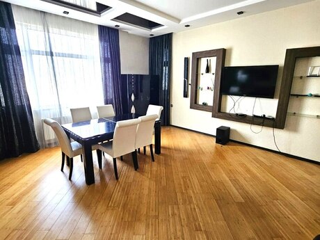 Elan №6434982 - Bakı, Nəsimi r., 3 otaqlı, 136 m², 10/17 mərtəbə