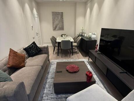 Kirayə 3 otaqlı mənzil, 120 m², Ağ şəhər: 3 000 ₼/ay 3