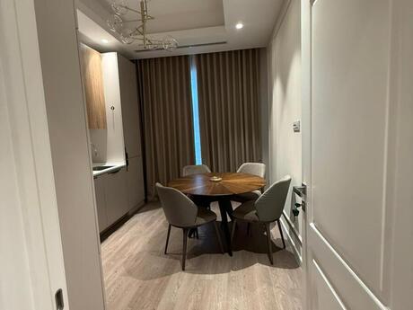Elan №6435010 - Bakı, Ağ şəhər q., 3 otaqlı, 120 m², 4/7 mərtəbə