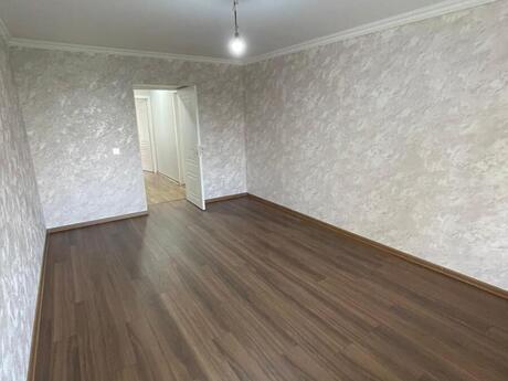 3 otaq · 81 m² · 5/5 mərtəbə, İnşaatçılar