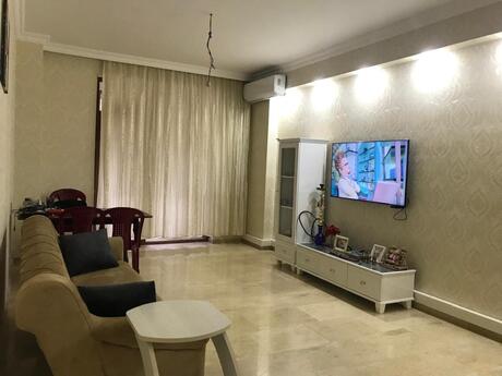 3 rooms · 90 m² · floor 2/16, Bakmil