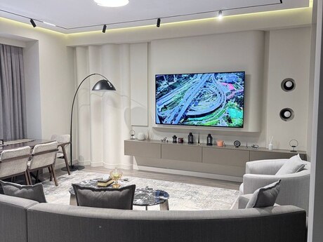 Elan №6435187 - Bakı, Ağ şəhər q., 3 otaqlı, 131 m², 4/7 mərtəbə