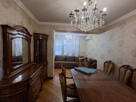 2 rooms · 72 m² · floor 5/5, 7-ci mikrorayon