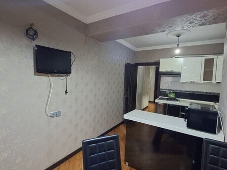 2-room apartment, 72 m², 7-ci mikrorayon: 170 000 ₼ 2