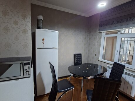 2-room apartment, 72 m², 7-ci mikrorayon: 170 000 ₼ 4