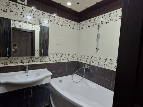 2-room apartment, 72 m², 7-ci mikrorayon: 170 000 ₼ 5
