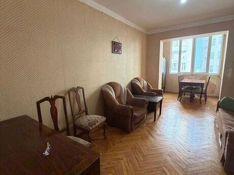 Elan №6435423 - Bakı, Nizami m., 2 otaqlı, 50 m², 4/5 mərtəbə