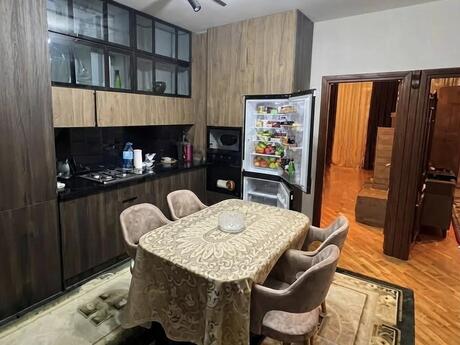 Kirayə 2 otaqlı mənzil, 75 m², 28 May: 899 ₼/ay 2