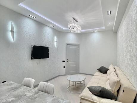 Kirayə 2 otaqlı mənzil, 52 m², West Town: 1 000 ₼/ay 3