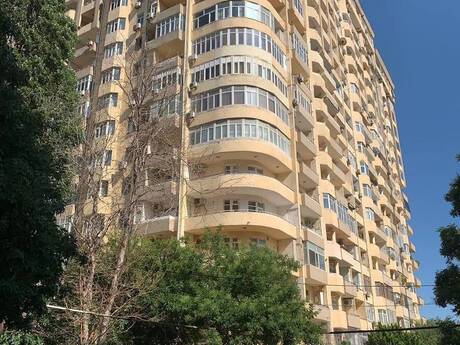 Kirayə 4 otaqlı mənzil, 200 m², Nizami: 1 400 ₼/ay 2