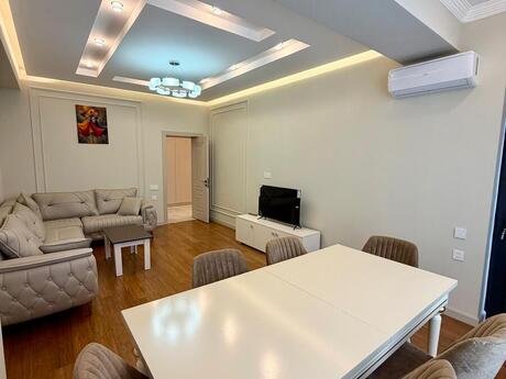 Elan №6435529 - Bakı, 28 May m., 2 otaqlı, 85 m², 2/16 mərtəbə