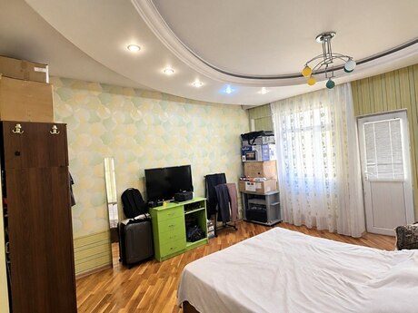 3 otaqlı mənzil, 135 m², 28 May: 345 000 ₼ 4