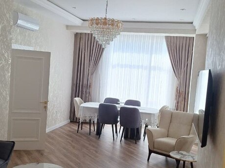 Elan №6435604 - Bakı, 28 May m., 3 otaqlı, 115 m², 8/15 mərtəbə