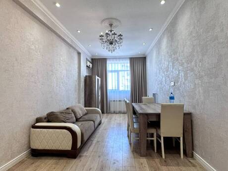 2 otaqlı mənzil, 85 m², İnşaatçılar: 225 000 ₼ 2