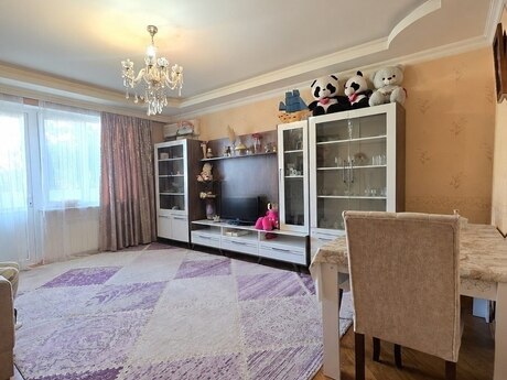 3 otaq · 82 m² · 2/9 mərtəbə, 20 Yanvar