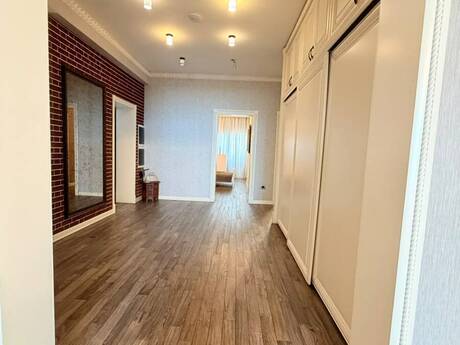 4-room apartment for rent, 225 m², Şah İsmayıl Xətai: 2 000 ₼/mo 5