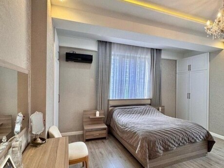 3 otaqlı mənzil, 130 m², Gənclik: 380 000 ₼ 2