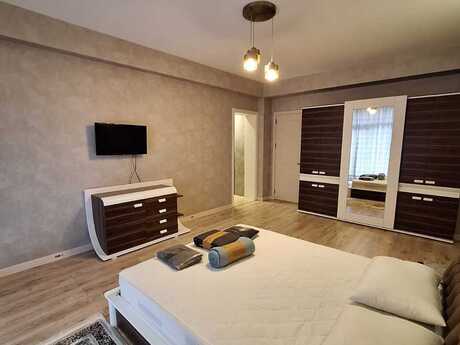 Kirayə 3 otaqlı mənzil, 148 m², Şah İsmayıl Xətai: 1 850 ₼/ay 4