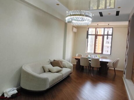 3 otaqlı mənzil, 136 m², Nəsimi: 455 000 ₼ 2