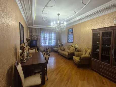 Kirayə 3 otaqlı mənzil, 145 m², 8 Noyabr: 1 050 ₼/ay 3