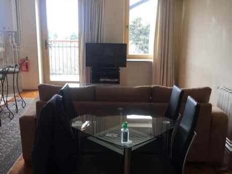2-room apartment for rent, 75 m², Sahil: 900 ₼/mo 4