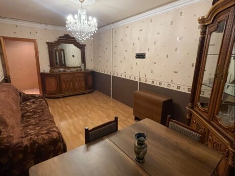 Elan №6435866 - Bakı, Qaraçuxur q., 2 otaqlı, 70 m², 8/9 mərtəbə