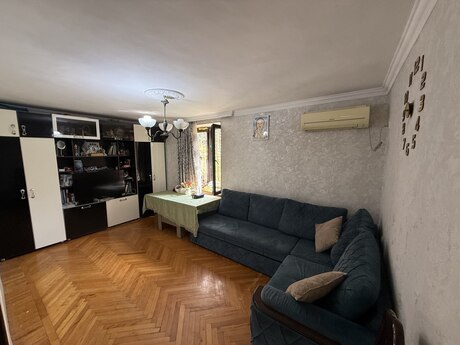 Объявление №6435918 - Баку, м. Элмляр Академиясы, 2-комн., 50 м², 2/5 этаж