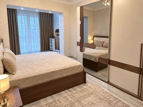 Kirayə 3 otaqlı mənzil, 80 m², İnşaatçılar: 650 ₼/ay 2