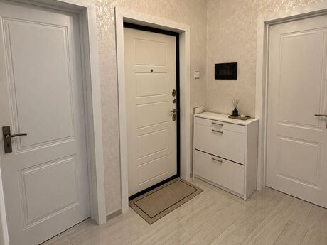 Kirayə 3 otaqlı mənzil, 80 m², İnşaatçılar: 650 ₼/ay 3