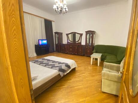 Объявление №6435962 - Баку, м. Сахил, 3-комн., 110 м², 3/4 этаж