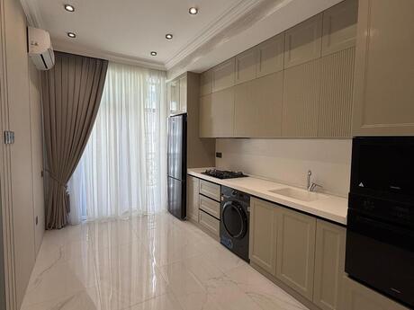 2-комнатная квартира, 68 м², 20 Yanvar: 258 000 ₼ 3
