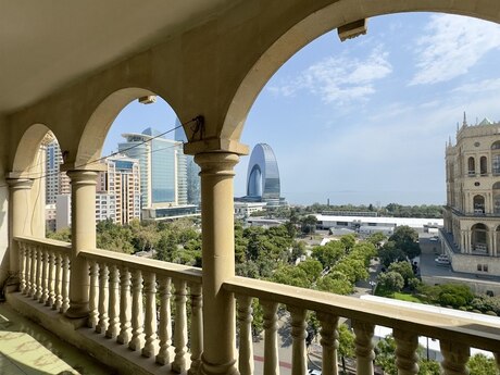 Kirayə 3 otaqlı mənzil, 100 m², 28 May: 1 200 ₼/ay 4