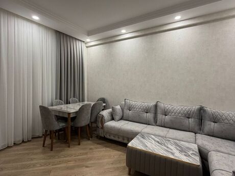 Kirayə 2 otaqlı mənzil, 70 m², West Town: 1 000 ₼/ay 3