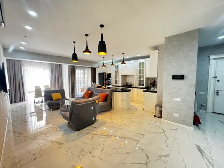 3 otaq · 138 m² · 7/20 mərtəbə, Şah İsmayıl Xətai