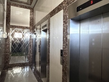 3 otaqlı mənzil, 93 m², Badamdar: 250 000 ₼ 2