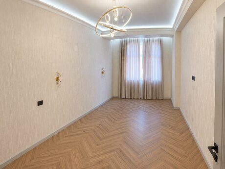 Kirayə 2 otaqlı mənzil, 70 m², 28 May: 1 700 ₼/ay 2