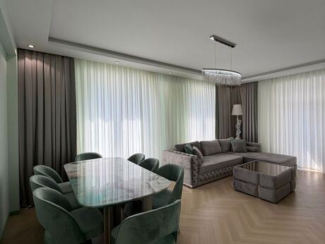 Elan №6436345 - Bakı, Gənclik m., 4 otaqlı, 268 m², 3/15 mərtəbə