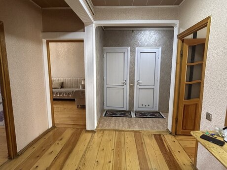 3 rooms · 70 m² · floor 3/9, Hövsan