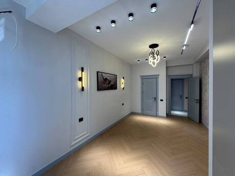 3-комнатная квартира, 83 м², 28 May: 375 000 ₼ 5
