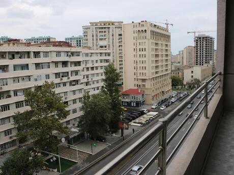 Объявление №6436494 - Баку, м. Гянджлик, 3-комн., 106 м², 7/24 этаж