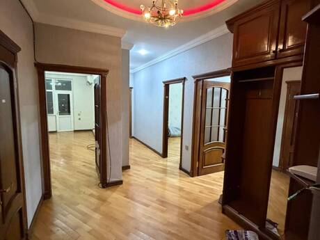 3 otaqlı mənzil, 98 m², Neftçilər: 245 000 ₼ 2