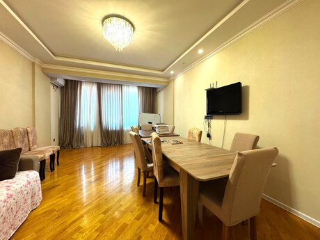 Аренда: 2-комнатная квартира, 100 м², Qara Qarayev: 770 ₼/мес 4