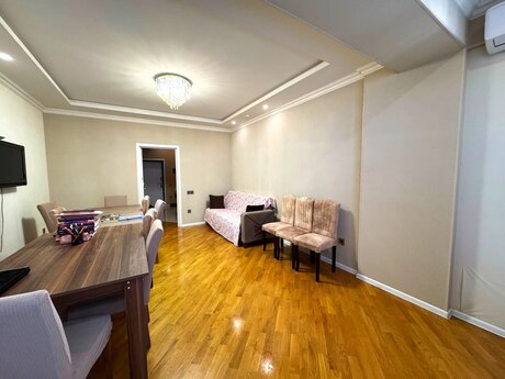 Аренда: 2-комнатная квартира, 100 м², Qara Qarayev: 770 ₼/мес 5