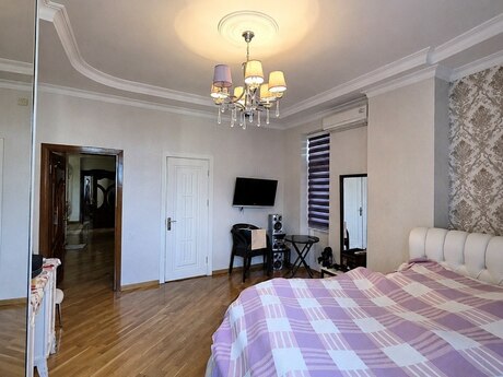 4 otaqlı mənzil, 205 m², Nizami: 525 000 ₼ 5