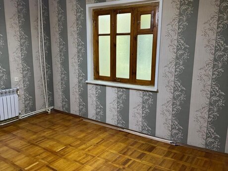 Neftçilərdə 3 otaqlı köhnə tikili mənzil satılır, 86 m², 175 000 AZN, şəkil 3 / 12