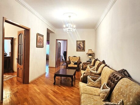 5 otaqlı mənzil, 200 m², Nəriman Nərimanov: 660 000 ₼ 5